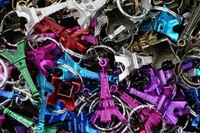 key ring eiffel tower