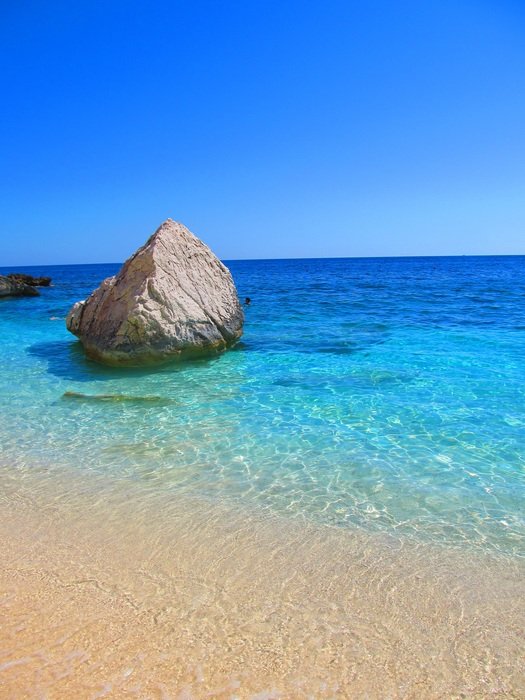 sardinia cala mariolu