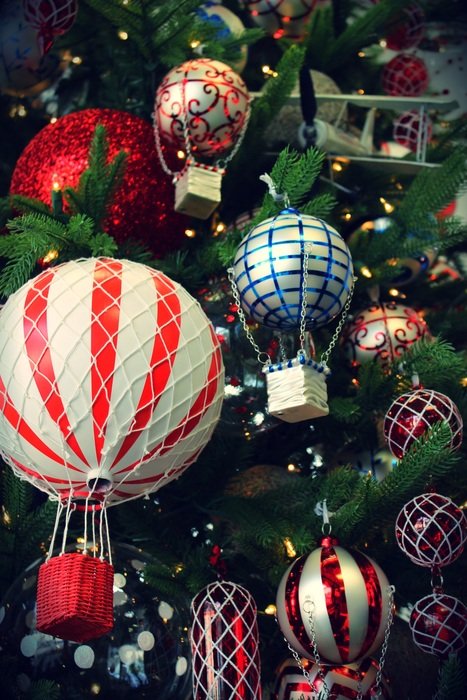 Christmas decorations on the Christmas tree