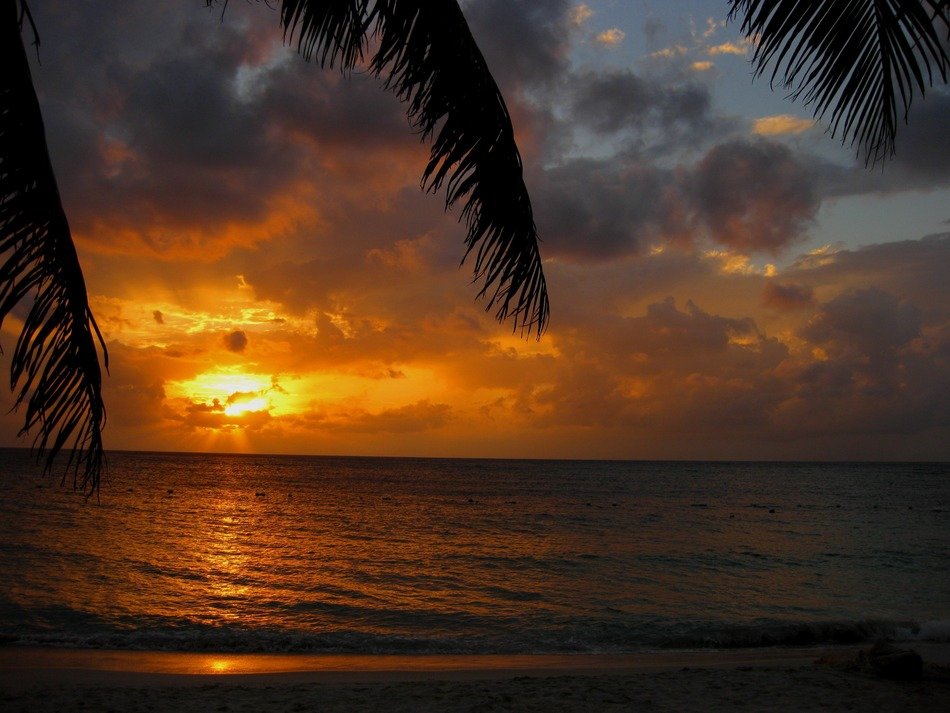 sunset over the beach in santo domingo