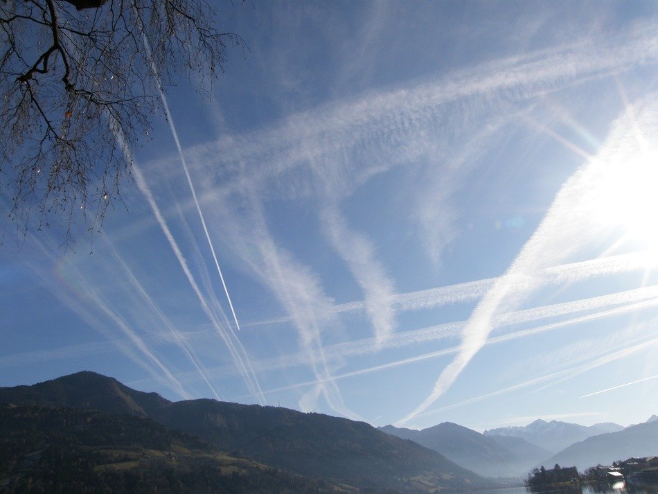 airplanes over Kaprun