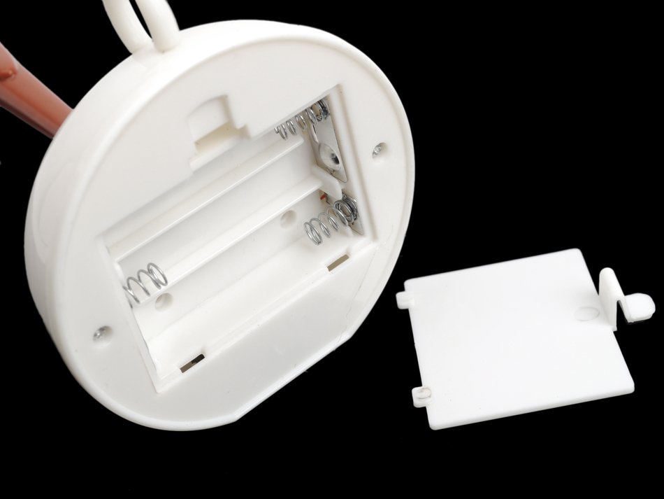 place for batteries in the lamp
