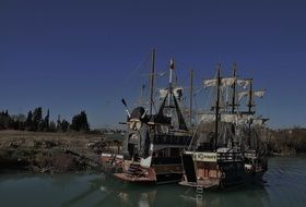 ship in sailing