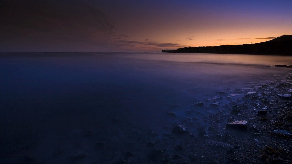 Sea under the sunset