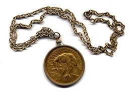 medallion on chain drawing