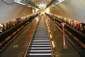 metro escalator