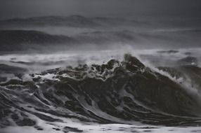 huge ocean waves