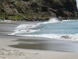 ocean waves st lucia