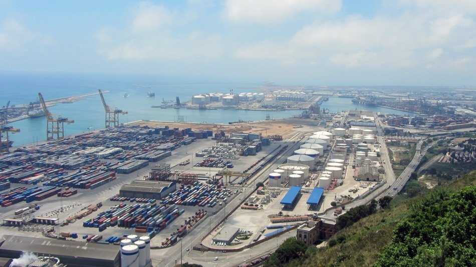 panoramic view of the commercial port in barcelona