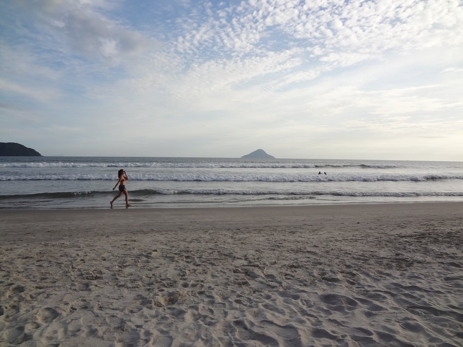 walk on the beach holidays