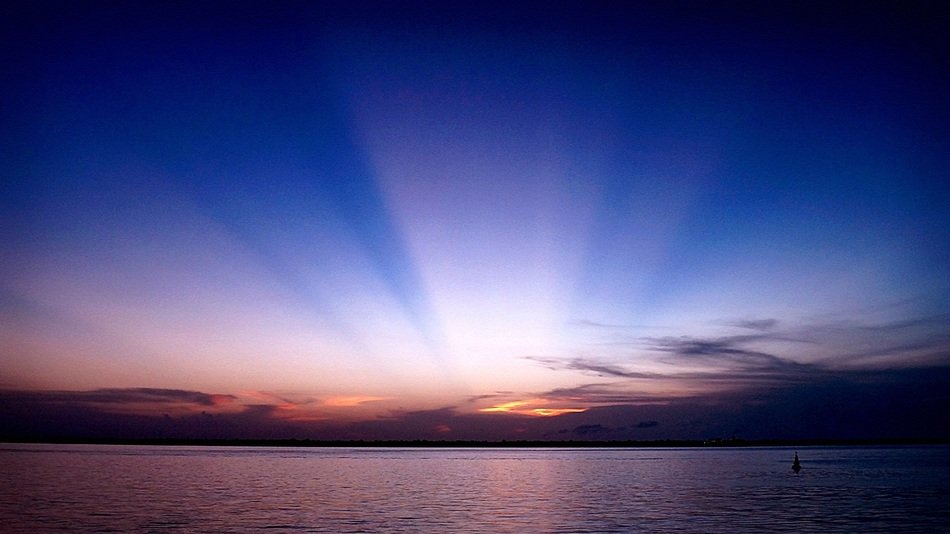 dramatic sunset in guajara bay