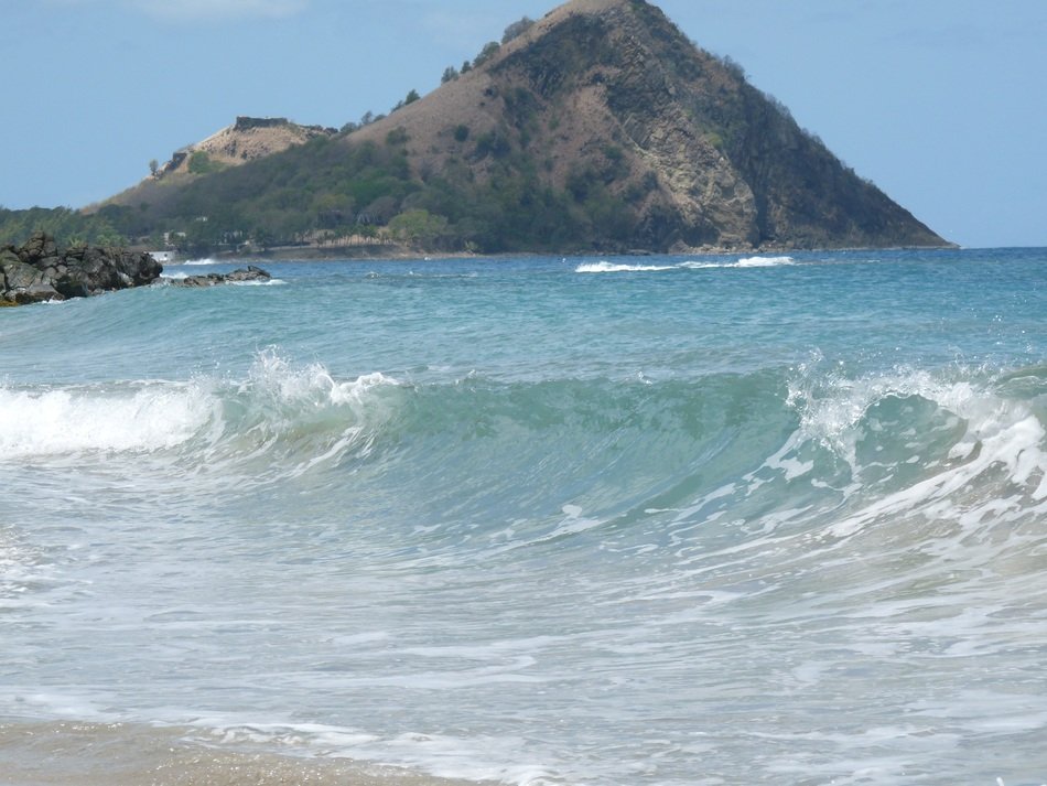 beautiful ocean waves