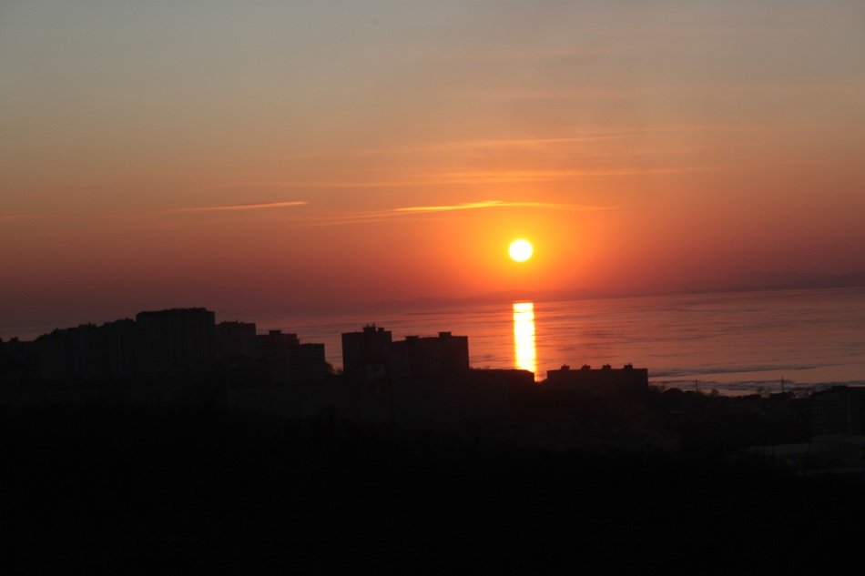 golden evening sun over Vladivostok