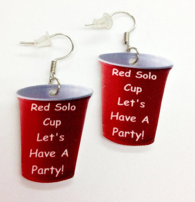 Cup earrings drawing