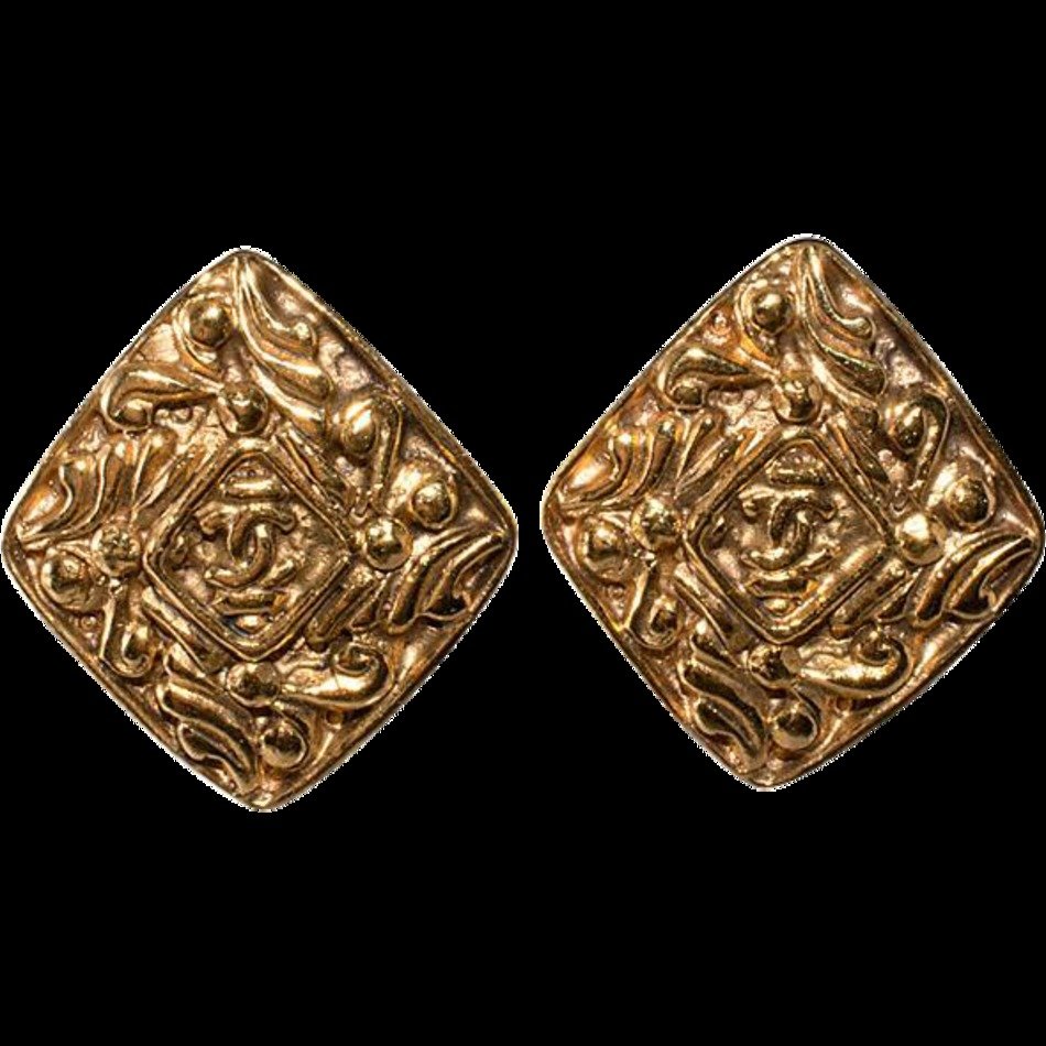 Chanel Diamond Shaped Cc Logo Earrings