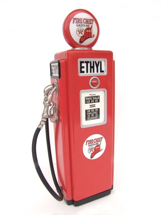 Pop Art Decoration Vehicles & Formula 1 Gas Pumps Pump
