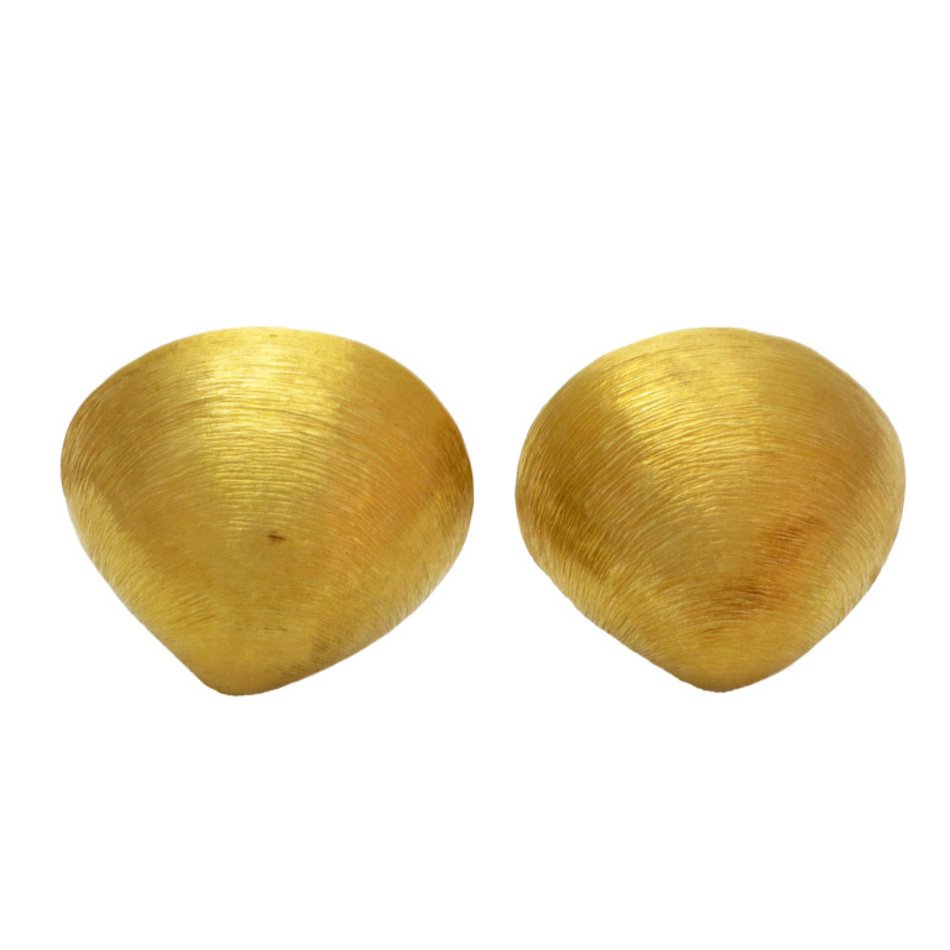 Trianon Gold Shell Earrings At 1stdibs