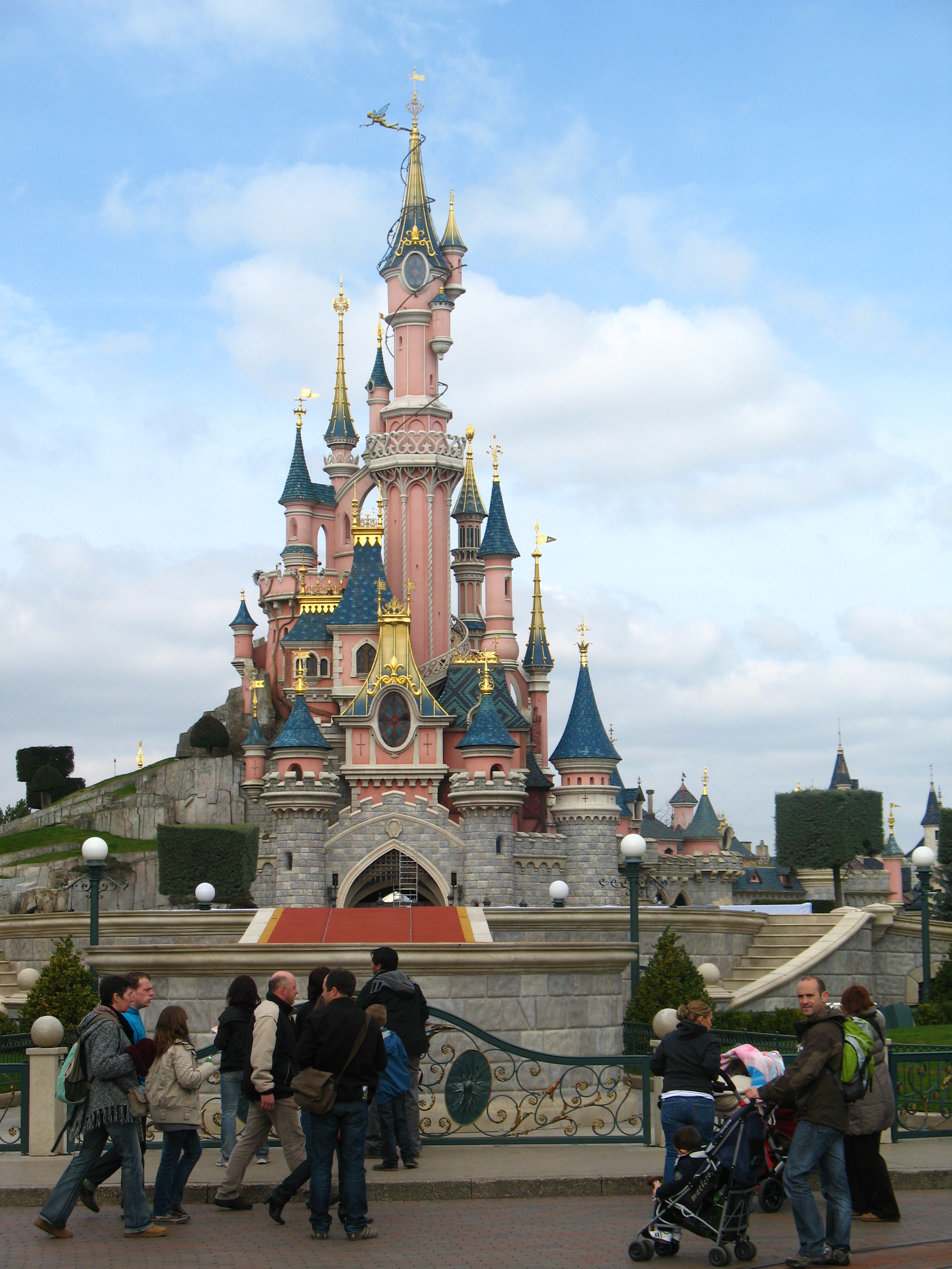 Castle Under Blue Sky In Disneyland Free Image Download