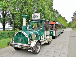 green tourist train
