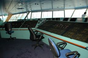 Side view of the command deck on the ship