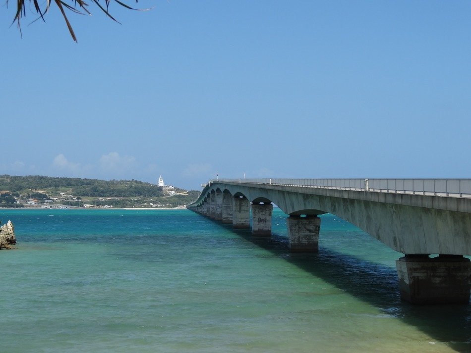 bridge on the island of Okinawa