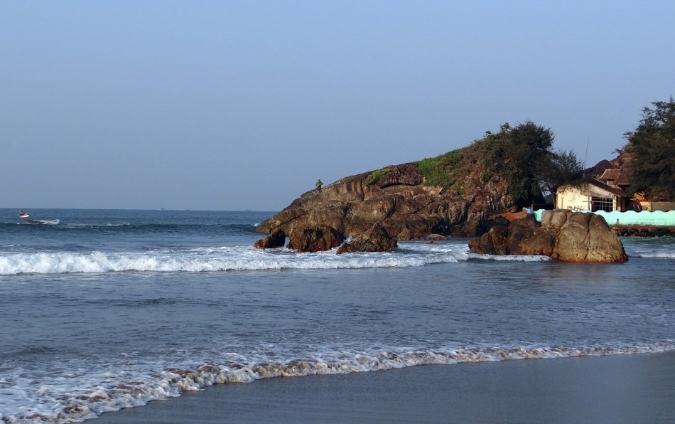 beach near the mountain