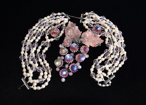 Home Shop Necklace drawing