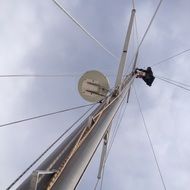 the mast of the yacht