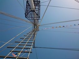 mast on the ship