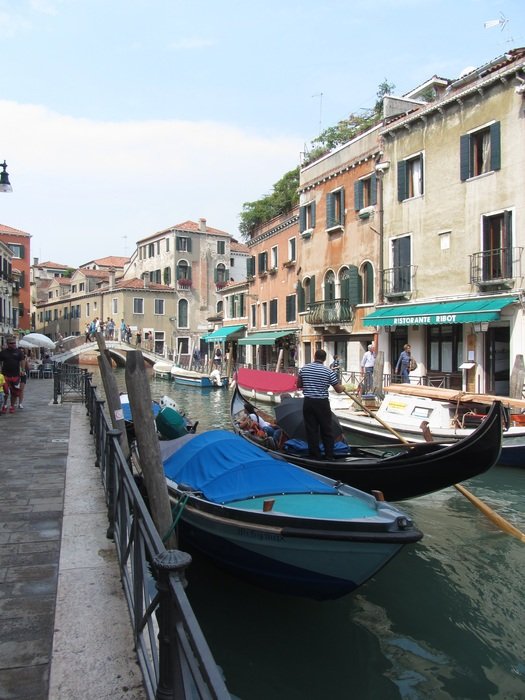 Gondolas in Canale grande in Venice