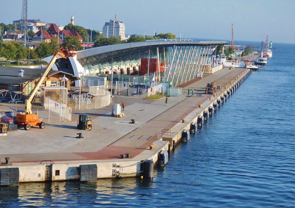 warnemünde port