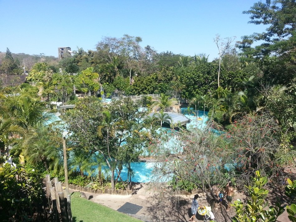 agua sky hot pool