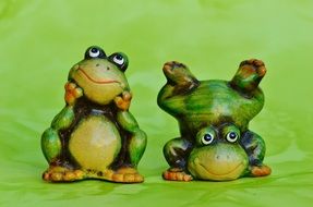 Funny Frogs figurines