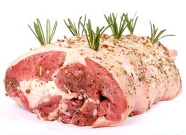 meat with coriander and rosemary