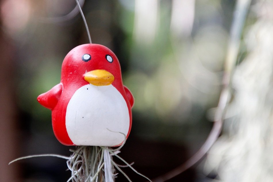 picture of the decoration in shape of Penguin Bird