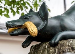 black dog sculpture in Japan
