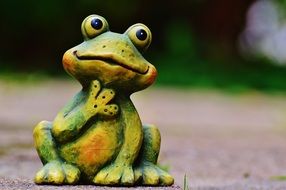 ceramic figure of a frog