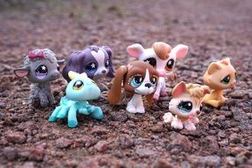 Animal plastic toys