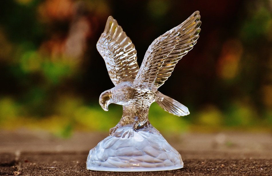 statue of an eagle made of glass