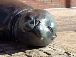 Sculpture of Seal Robbe Head