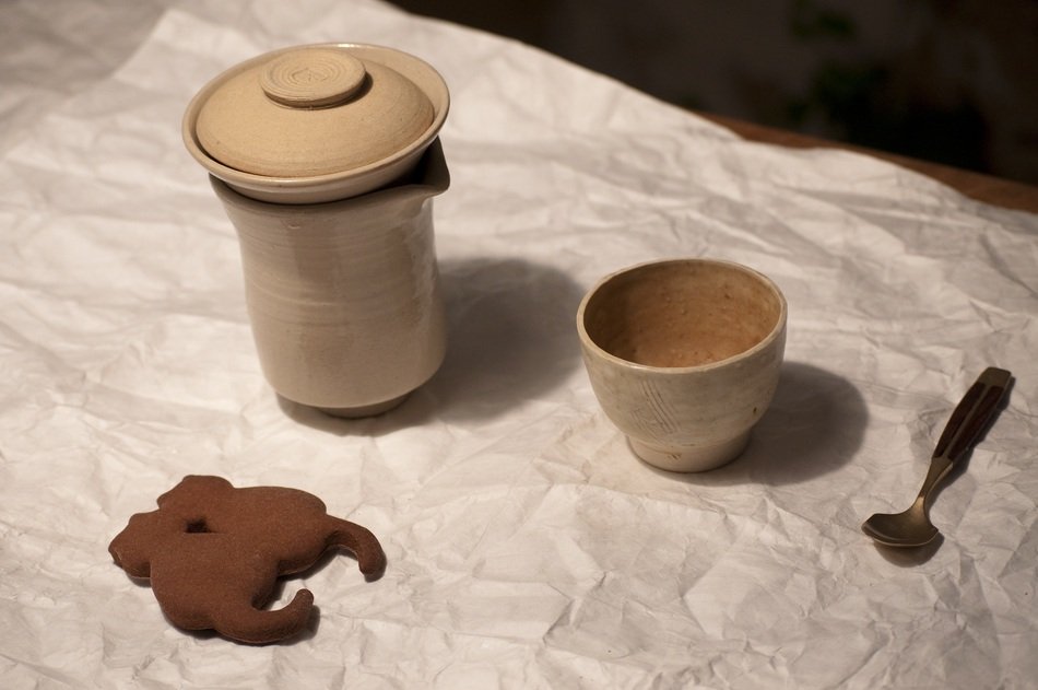 The Cake and ceramic tools