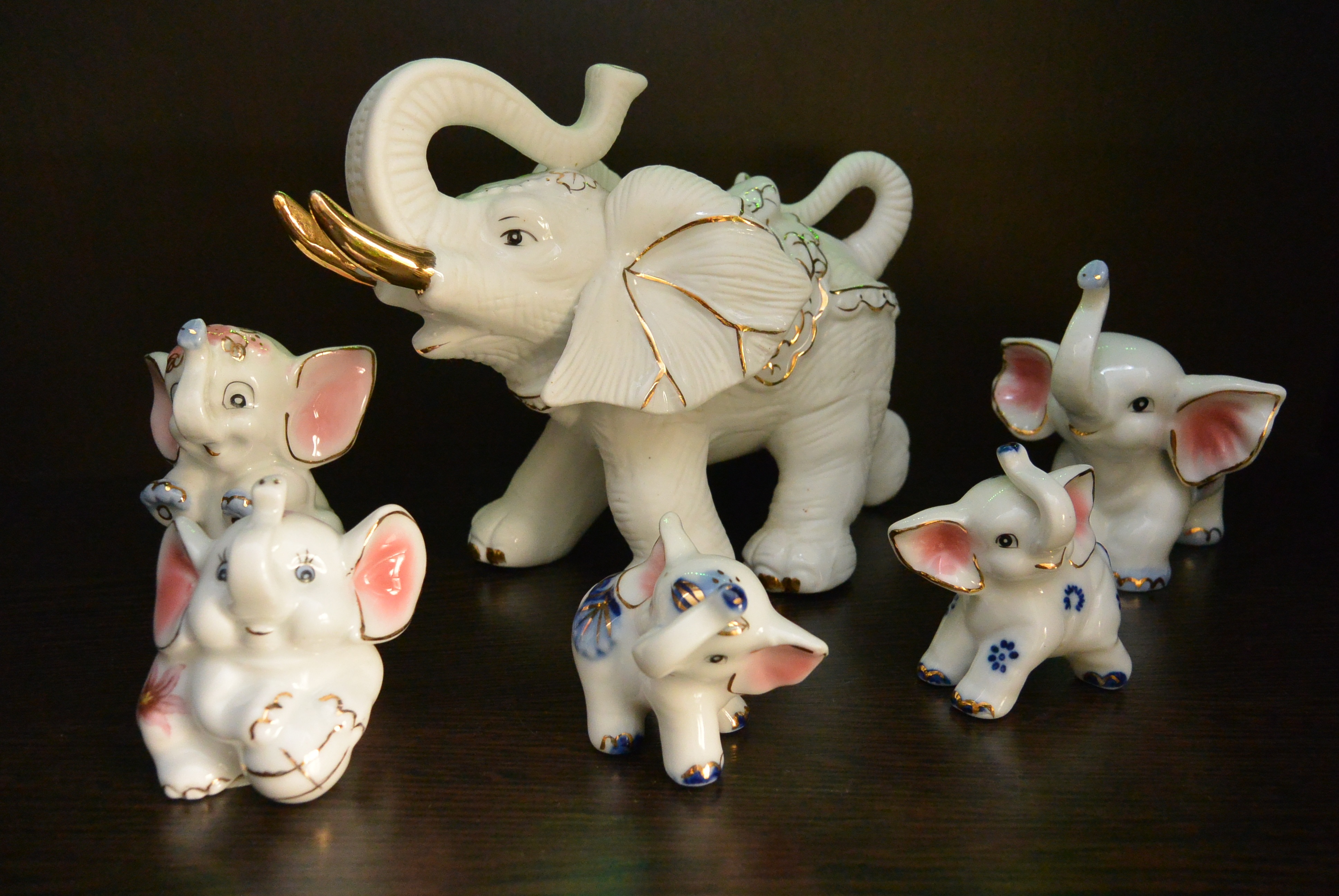 White porcelain figurines of elephants free image