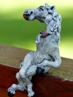 statue of a sitting horse