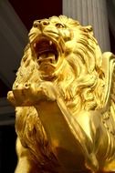 sculpture Golden Lion