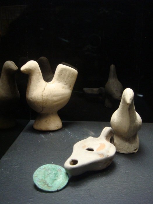 oil lamps as pottery birds