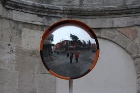 Cat Eye way mirror at wall