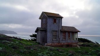 Seadside Cottage, california