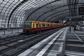 roof structure of a railway station in Berlin