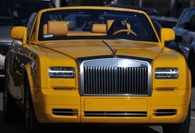 yellow Rollsroyce