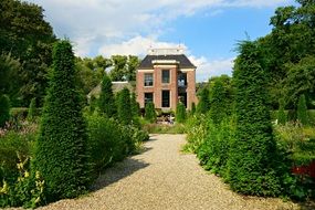 mansion of 17th century